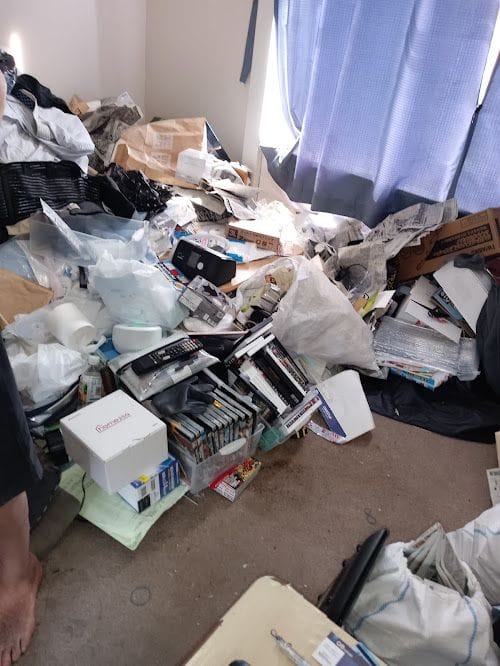 小倉南区の汚部屋の瀬尾壮