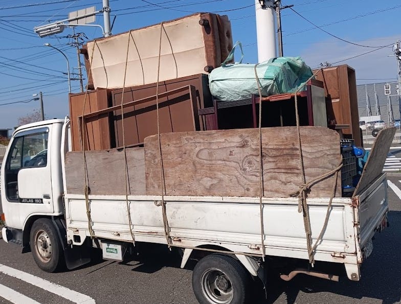 ２ｔトラックで回収